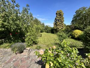 Photo 30- click for photo gallery